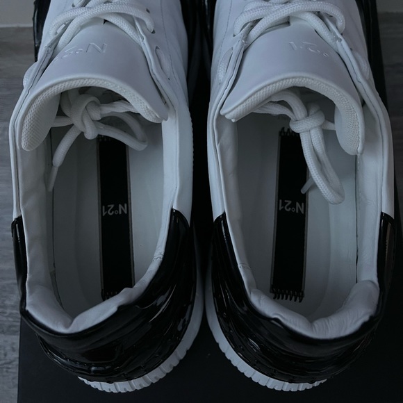 No. 21 - Picture 5 of 7